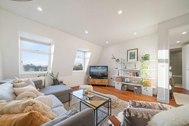 Flat for sale in Fonthill Road, London N4