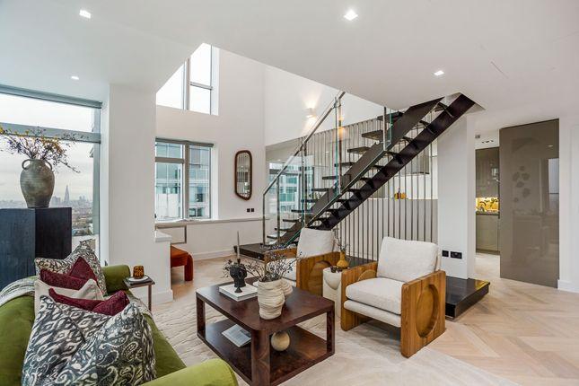 Flat for sale in Pan Peninsula Square, London E14