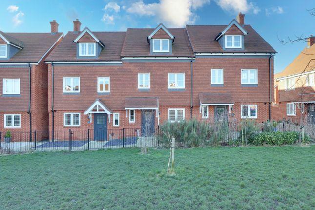 Town house for sale in Fishbourne Gardens Chineham, Basingstoke, Hampshire RG24