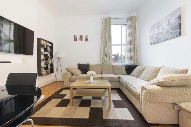 Flat for sale in Colney Hatch Lane, London N10