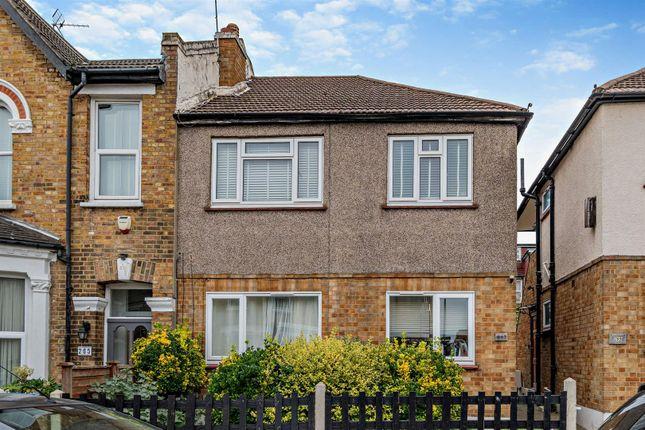 Flat for sale in Crystal Palace Road, London SE22