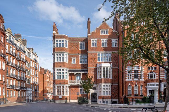 Flat for sale in Cadogan Gardens, London SW3