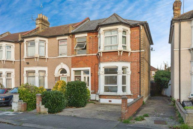 Maisonette for sale in Dalkeith Road, Ilford IG1