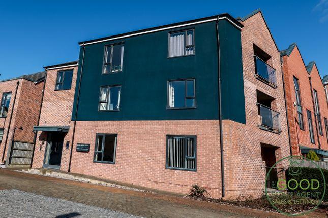 Flat for sale in Siskin Road, Preston PR4