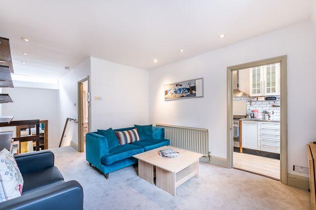 Flat for sale in Cambridge Street, London SW1V