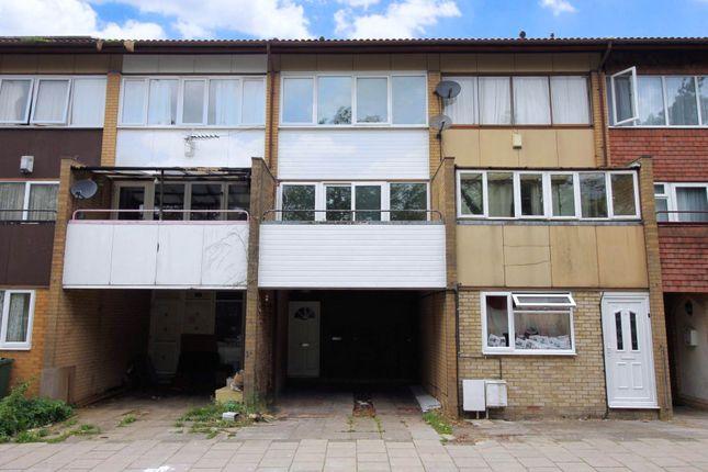 Terraced house to rent in Fishermead Boulevard, Fishermead MK6