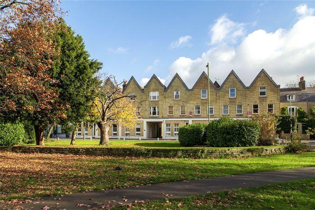 Flat for sale in Sheen Lane, Mortlake SW14