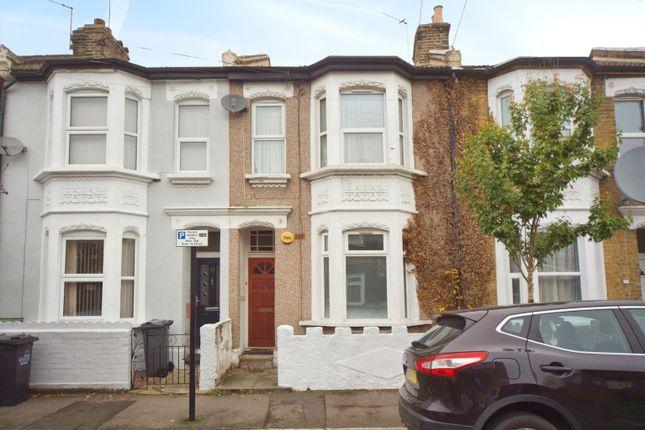 Flat for sale in Southwell Grove Road, London E11