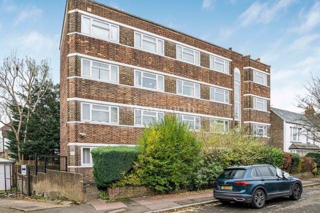 Flat to rent in Clock House Court, Clock House Road, Beckenham BR3