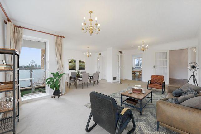 Flat for sale in Cranmer Court, Wickliffe Avenue, London N3