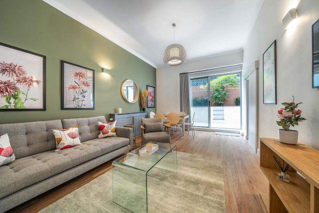 Flat for sale in Arundel Gardens, London W11