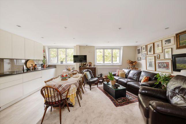 Flat for sale in Sussex Gardens, London W2