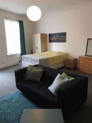 Flat to rent in Smithdown Road, Liverpool L15