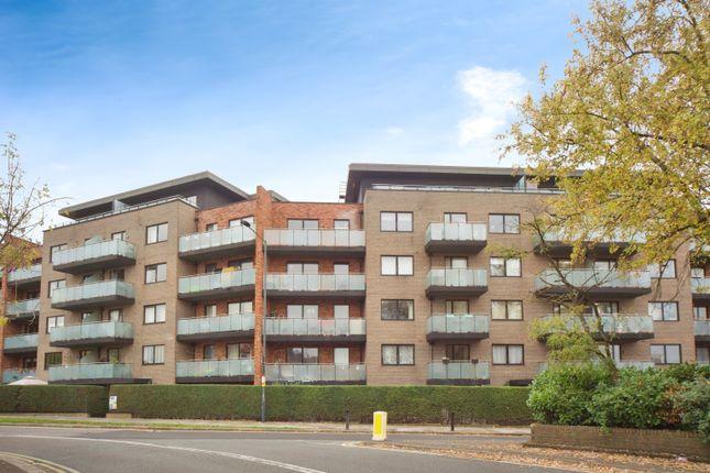 Flat for sale in 72 Craven Park, London NW10