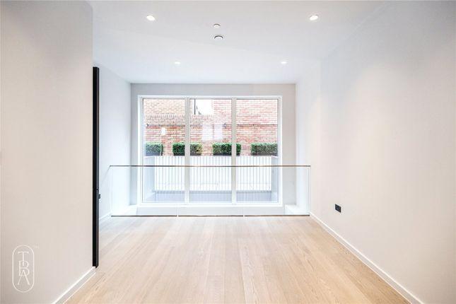 Terraced house for sale in Lamb Lane, London Fields, London E8