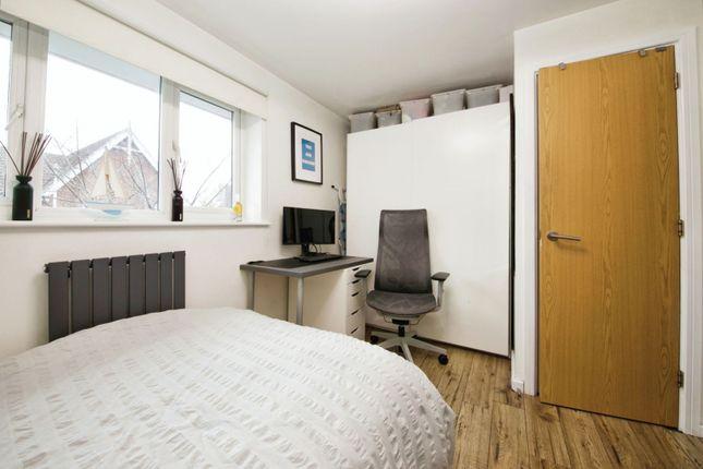 Terraced house for sale in Craigen Gardens, Ilford IG3