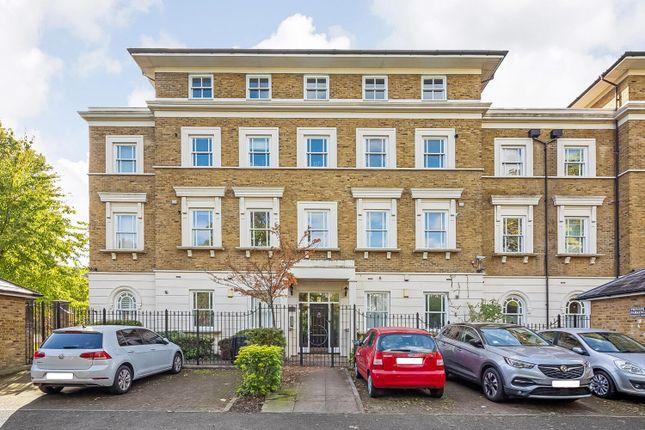 Flat for sale in Lewisham Way, Brockley SE4