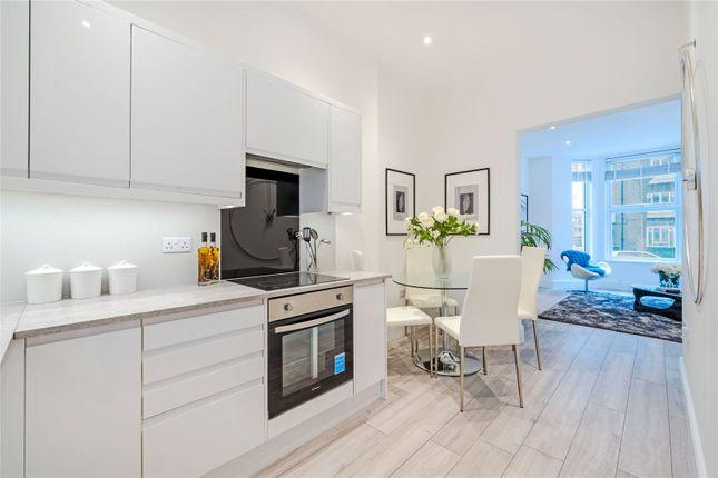 Flat for sale in Ladbroke Grove, Notting Hill W10