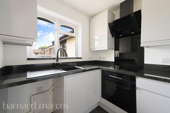 Studio for sale in Springfield Place, New Malden KT3