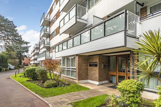 Flat for sale in Oakleigh Road North, London N20