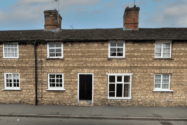 Terraced house for sale in West Street, Bourne PE10