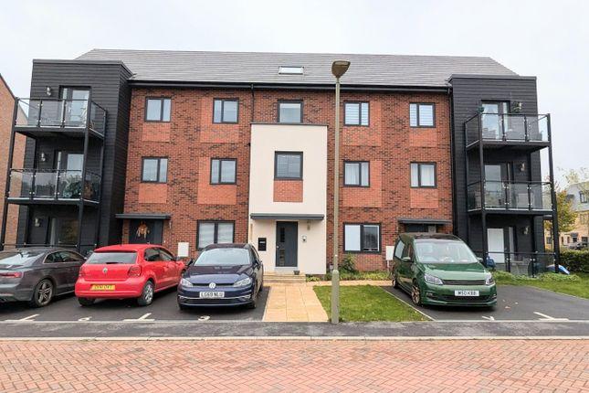 Flat for sale in Seymore Crescent, Wantage, Oxon OX12