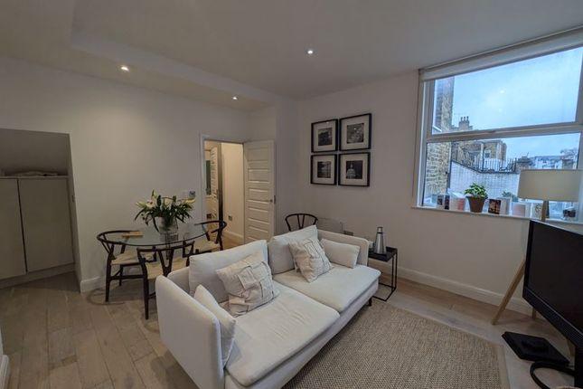 Flat to rent in 45 Lavender Hill, Battersea SW11