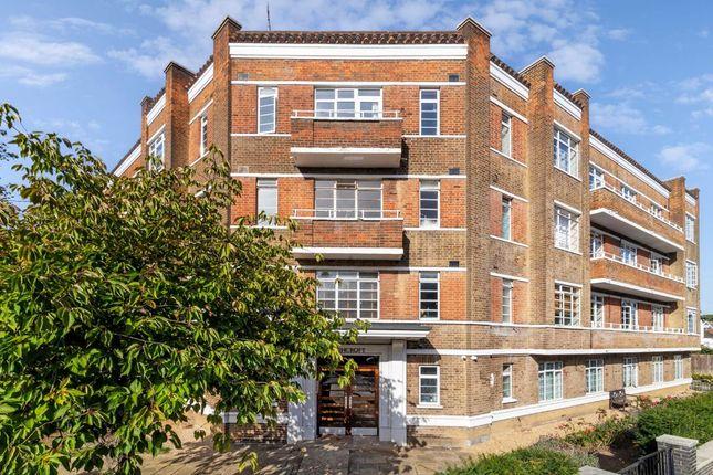 Flat for sale in North Hill, London N6