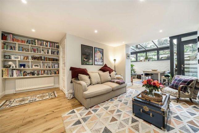 Flat for sale in Eliot Hill, London SE13