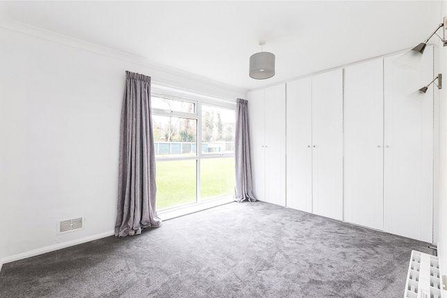 Flat to rent in Drake Court, Cranes Park Avenue, Surbiton, Surrey KT5