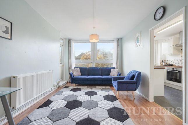 Flat for sale in Perry Court, London N15