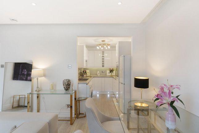 Flat for sale in Kings Road, London SW3