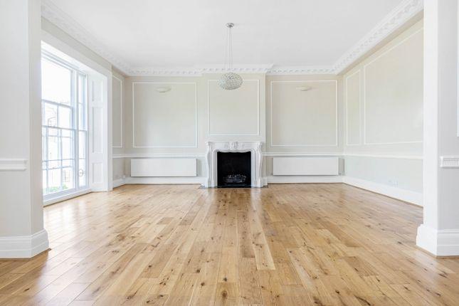 Flat to rent in Marlborough Place, London NW8