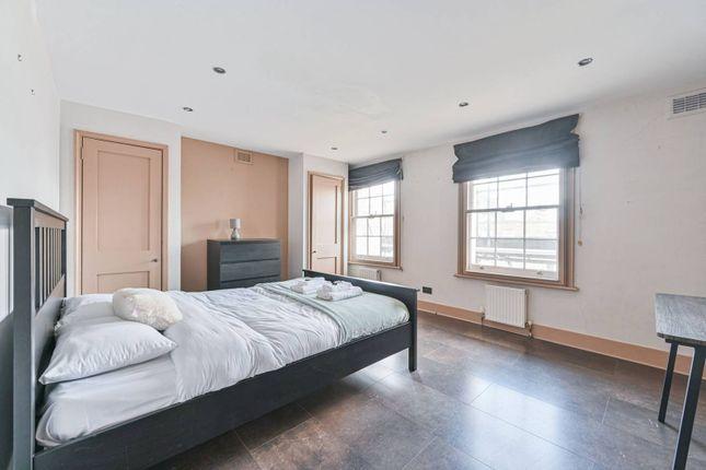 Flat for sale in Camberwell New Road, Oval, London SE5