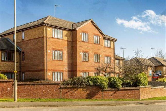 Flat for sale in Parklands, Banbury OX16