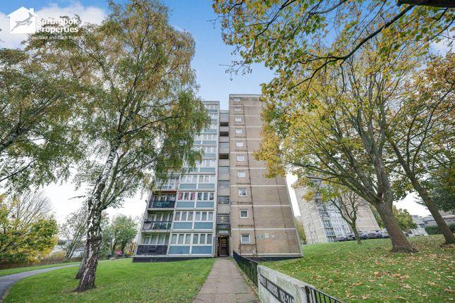 Flat for sale in Rowley Gardens, Woodberry Down, City Of London N4