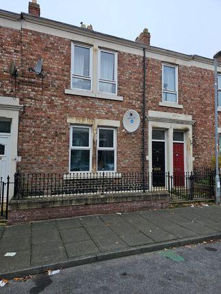 Flat to rent in Windsor Avenue, Gateshead NE8