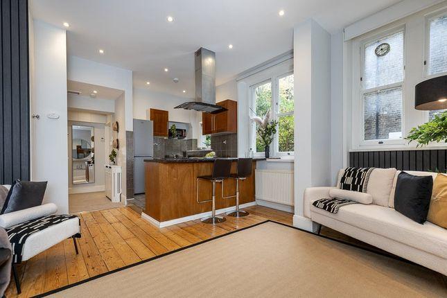 Flat for sale in Kensington Mansions, London SW5