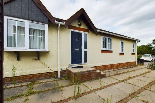 Mobile/park home for sale in Sunset Drive, Havering-Atte-Bower, Romford RM4