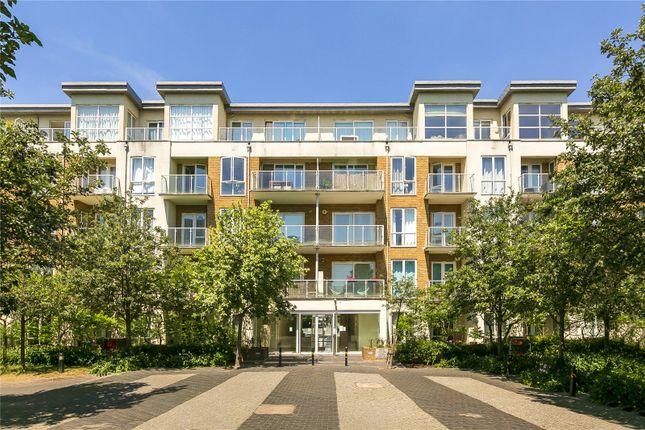 Flat for sale in Melliss Avenue, Kew, Surrey TW9