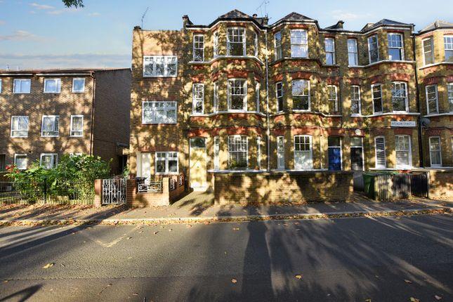 Flat for sale in Fitzalan Street, London SE11