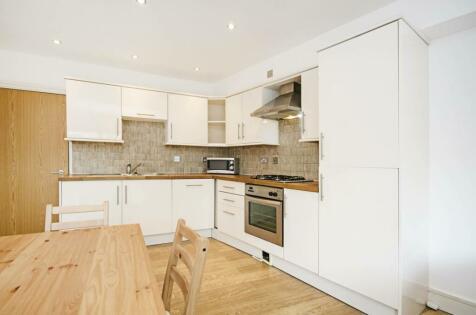 3 bedroom mews property for sale in Stanford Mews, Dalston, London, E8