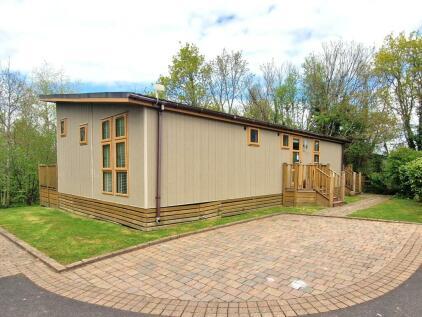 2 bedroom lodge for sale in Finlake Resort & Spa, Newton Abbot, TQ13