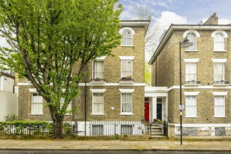 2 bedroom flat for sale in Richmond Crescent, Barnsbury, N1