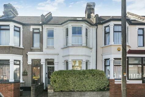 4 bedroom terraced house for sale in Matlock Road, Walthamstow, London, E17, E10