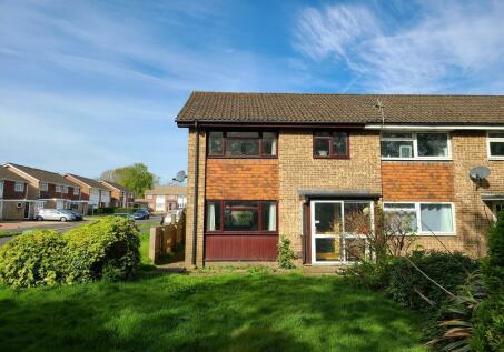 3 bedroom end of terrace house for sale in Friars Croft, Calmore, SO40