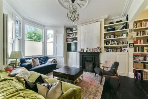 4 bedroom terraced house for sale in John Campbell Road, London, N16