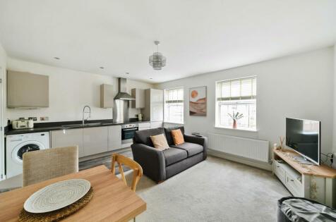 1 bedroom flat for sale in Pentagon Way, Wetherby, West Yorkshire, LS22
