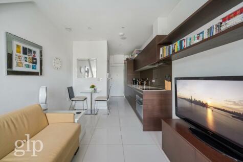 Studio apartment for sale in Albany House, Judd Street, Bloomsbury WC1H