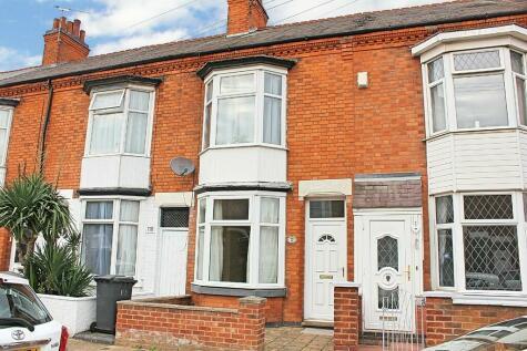 2 bedroom terraced house for sale in Haddenham Road, Leicester, LE3